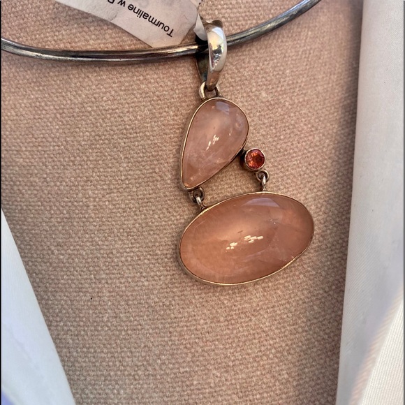 Pendant - Picture 2 of 5